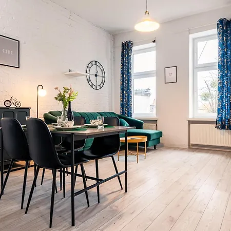 Apartamento Srodmiescie - Location, Tram&park Nearby - By Rentujemy *