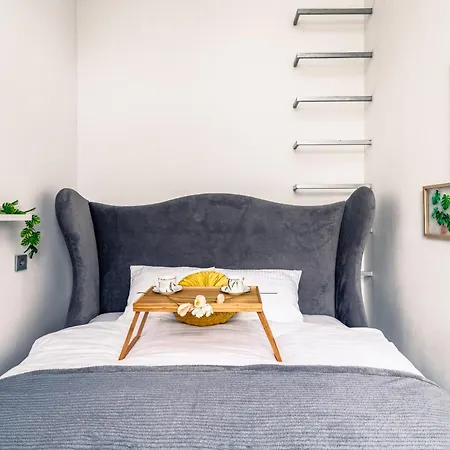 Apartman Srodmiescie - Location, Tram&park Nearby - By Rentujemy *