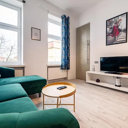 Srodmiescie - Location, Tram&park Nearby - By Rentujemy Apartman Wrocław